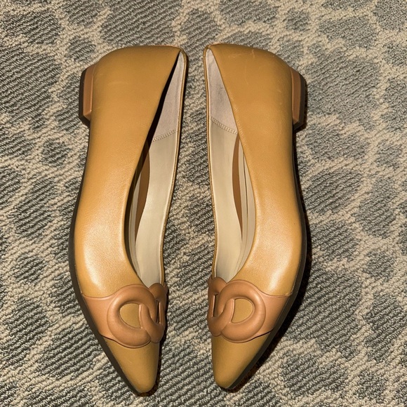 🤎NWOB Vionic Genuine Leather Ballet Flats in Camel🤎 - Picture 3 of 8